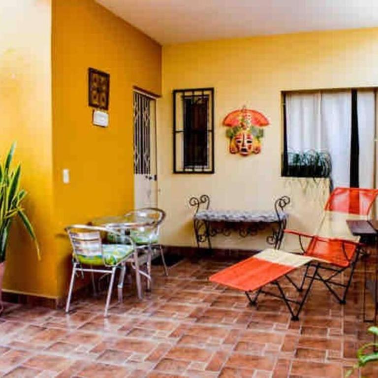 Casita Bonita - Two-Bedroom House - 22
