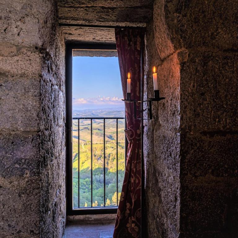 Torre Salvucci Maggiore Medieval Tower Experience - Apartment with Terrace - 20