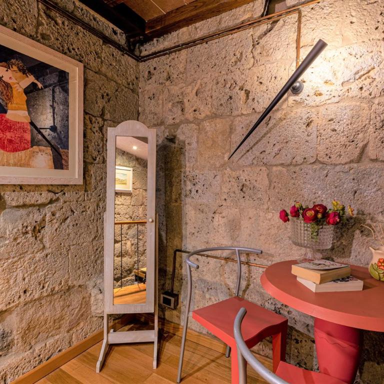 Torre Salvucci Maggiore Medieval Tower Experience - Apartment with Terrace - 17