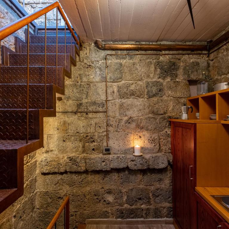 Torre Salvucci Maggiore Medieval Tower Experience - Apartment with Terrace - 28