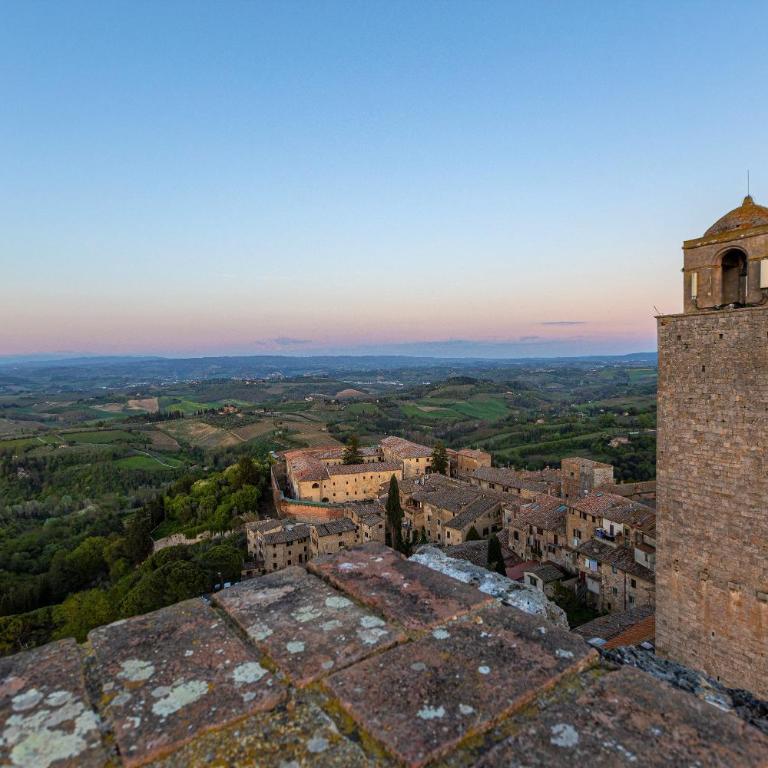 Torre Salvucci Maggiore Medieval Tower Experience - Apartment with Terrace - 33
