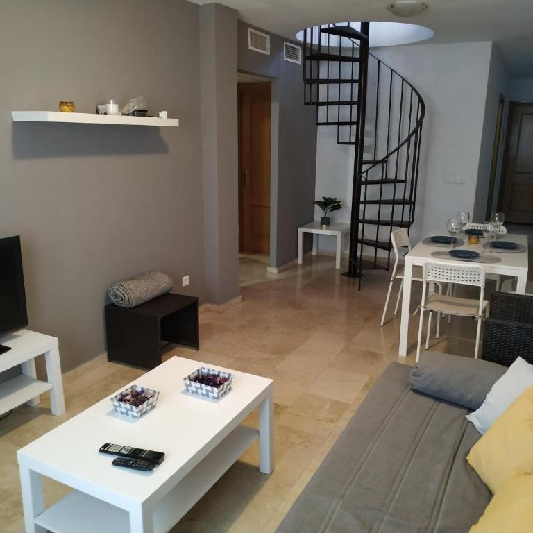 Málaga Yellow Duplex free parking and terrace - Apartamento de 2 dormitorios - 4