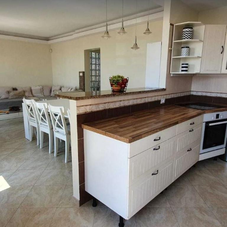 EDEN CAP : A delightful villa lodges 11 adults just one km away from Monte Carlo station - Villa - 35