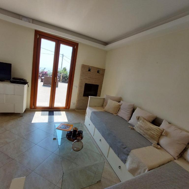 EDEN CAP : A delightful villa lodges 11 adults just one km away from Monte Carlo station - Villa - 32