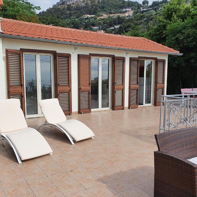 EDEN CAP : A delightful villa lodges 11 adults just one km away from Monte Carlo station - Villa - 40