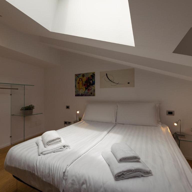 HEART OF TRENTO Loft & Rooms - Suite - 9