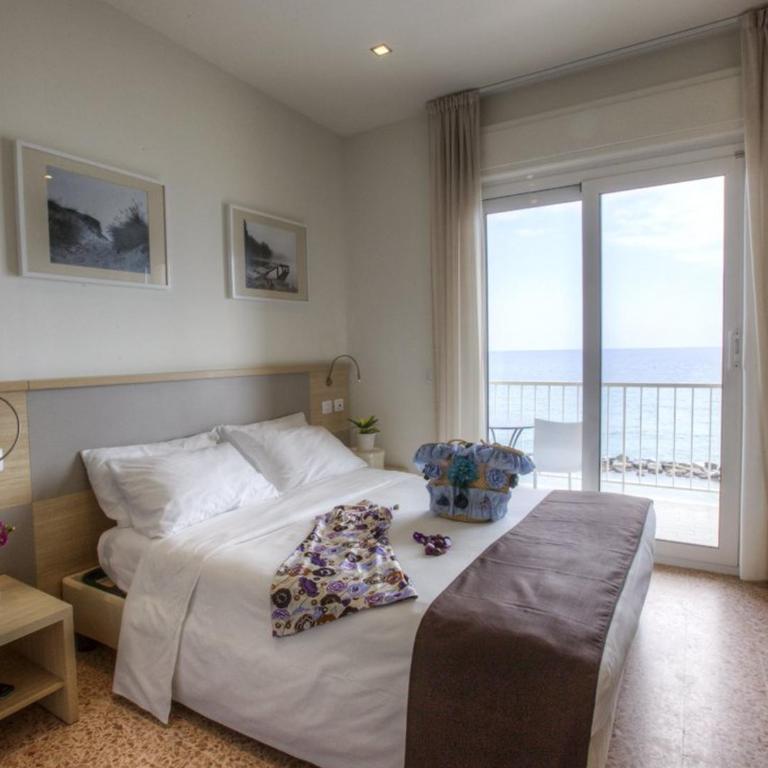 Hotel La Baia - Camera Superior Matrimoniale/Doppia con Letti Singoli con Vista Mare - 2