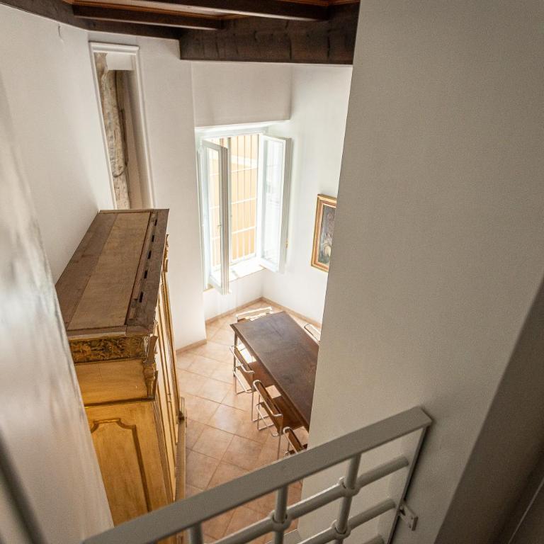 Amazing Historical Apartment - Jewish Ghetto - Two-Bedroom Apartment - 48