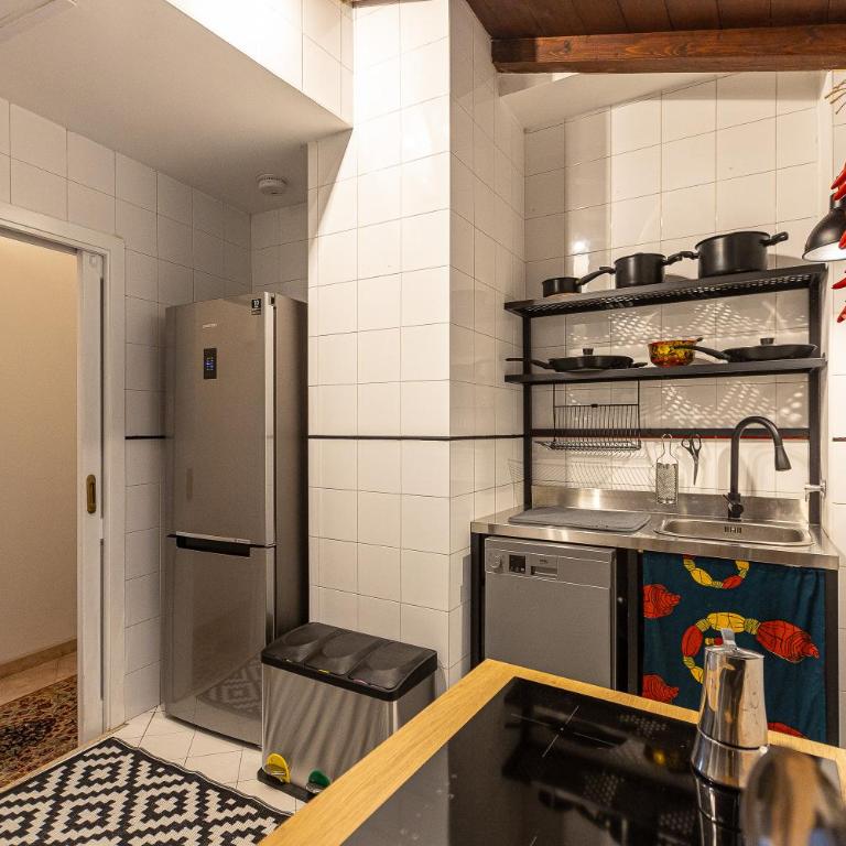 Amazing Historical Apartment - Jewish Ghetto - Two-Bedroom Apartment - 66