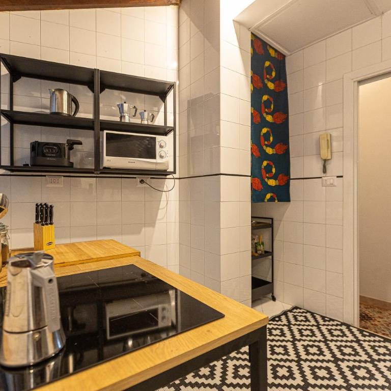 Amazing Historical Apartment - Jewish Ghetto - Two-Bedroom Apartment - 67