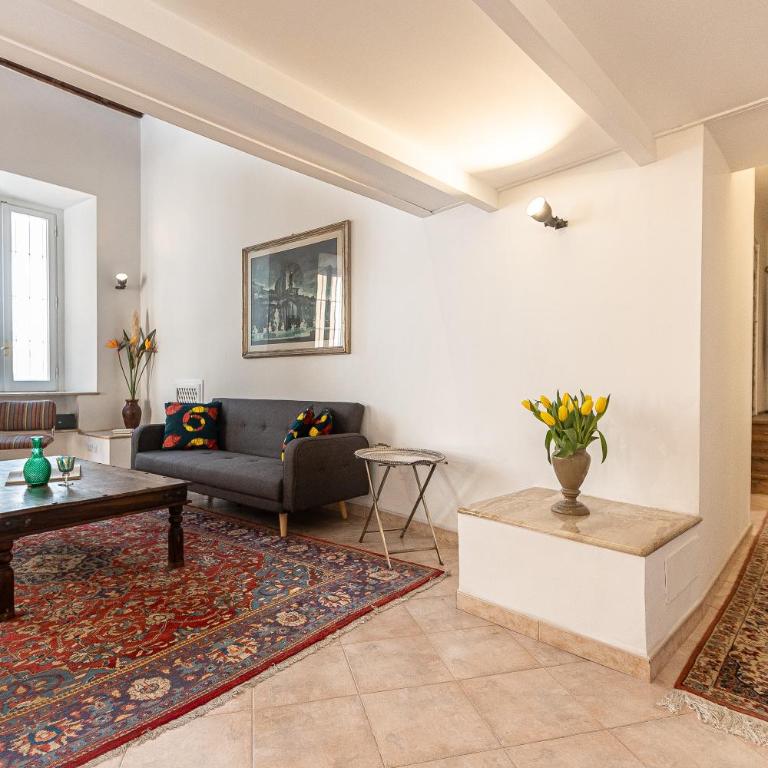 Amazing Historical Apartment - Jewish Ghetto - Two-Bedroom Apartment - 44