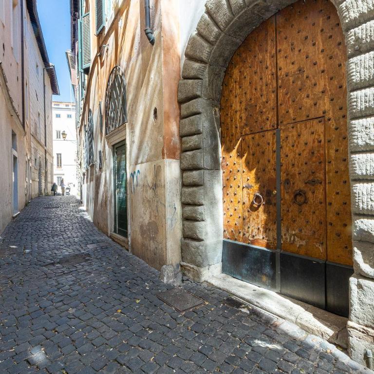 Amazing Historical Apartment - Jewish Ghetto - Two-Bedroom Apartment - 72