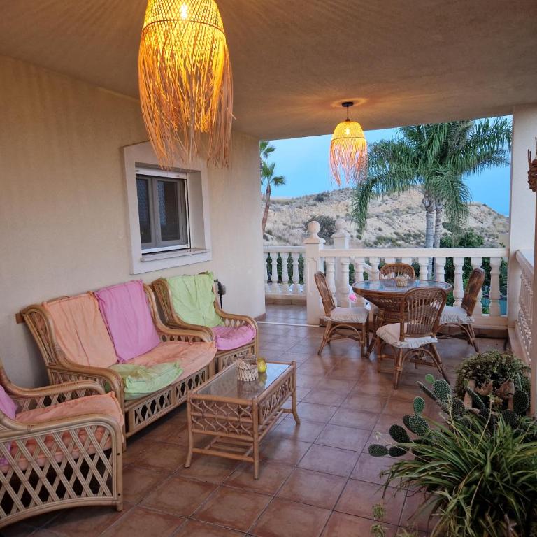 Casa Gran Mirador - Ruime vakantie villa met groot privé zwembad 8-14 pers - Seven-Bedroom House - 29