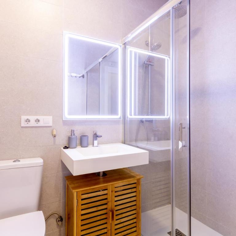 Charming 2 Bedroom Apartment Triana Bridge By OCityzen - Apartamento de 2 dormitorios - 16