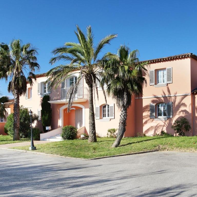 Appartement avec jardin et piscine chauffée à La Palmeraie Grimaud - idéal couple et 2 enfants - One-Bedroom Apartment with Garden View - 12