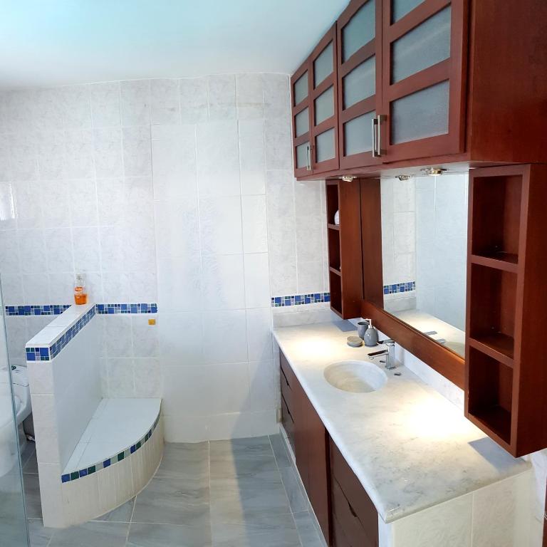 Lili's Hostel - Superior King Suite - 6