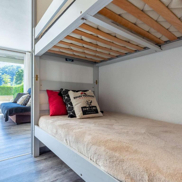 Appartement confortable près de Saint Lary pour 6 avec parking - FR-1-296-440 - Apartment - 5