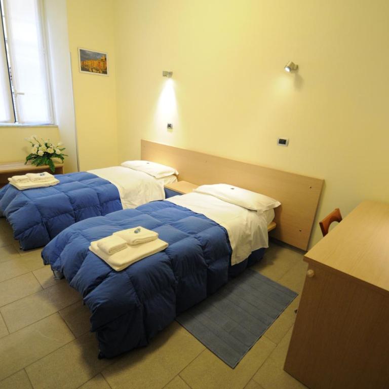 Affittacamere del Golfo e delle 5 Terre - 2 Camere Matrimoniali Comunicanti - 9