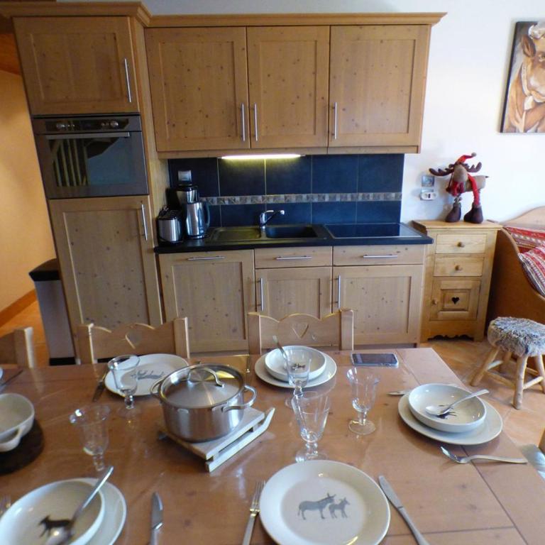 Duplex 4 pièces avec piscine intérieure, parking, 8 pers, proche Les Saisies - FR-1-594-303 - Appartement - 2