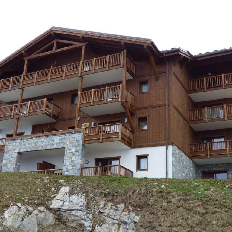 Duplex 4 pièces avec piscine intérieure, parking, 8 pers, proche Les Saisies - FR-1-594-303 - Appartement - 3