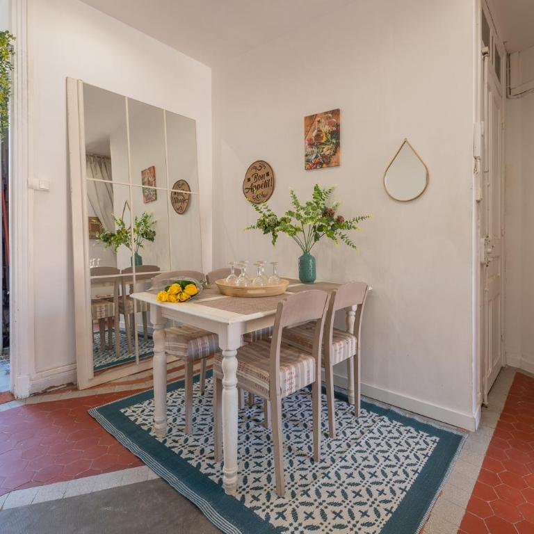 Heart of Nice, Authentic Niçois charm, terrace - Appartement 2 Chambres - 18