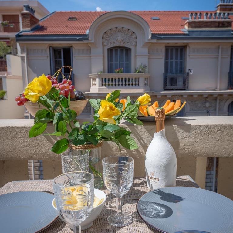 Heart of Nice, Authentic Niçois charm, terrace - Appartement 2 Chambres - 11
