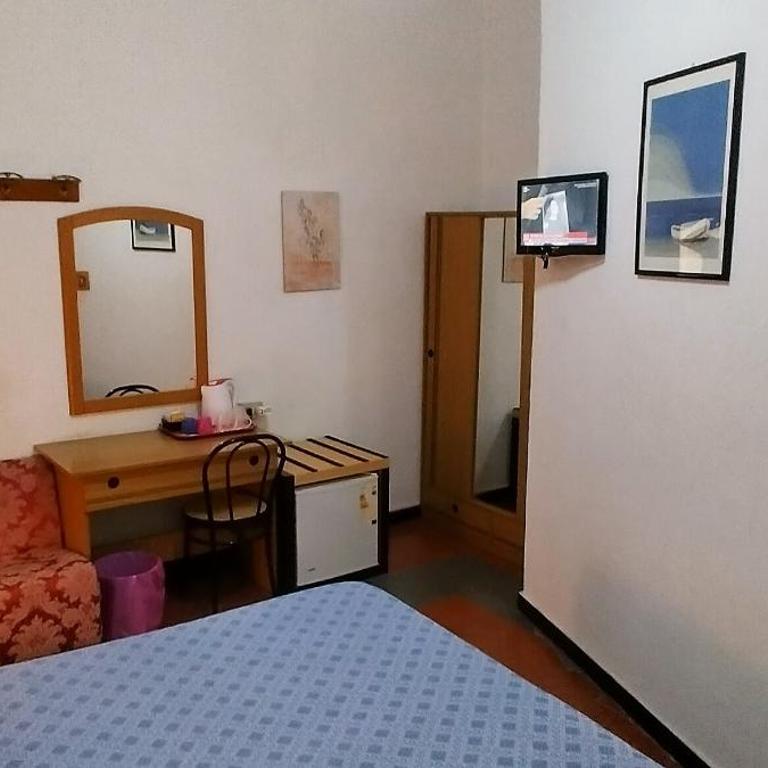 Hotel Major - Camera Matrimoniale con Bagno Privato - 4