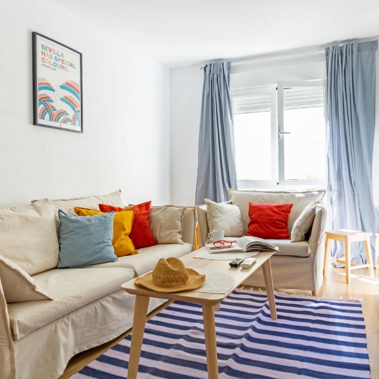 Colours Apartment and Garage Historical Center 4 pax - Apartamento de 3 dormitorios - 3