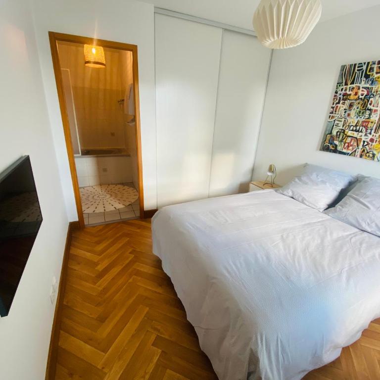 Appartement Saint Claude - Centre Port - Appartement 1 Chambre - 2