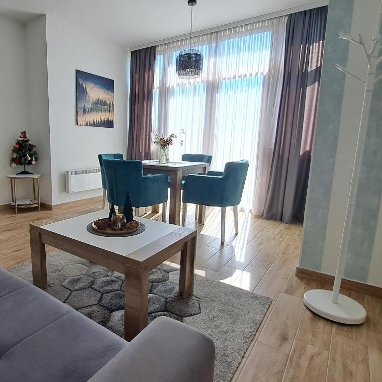Apartments Topview Kopaonik-Dvori - Apartment with Mountain View - 1