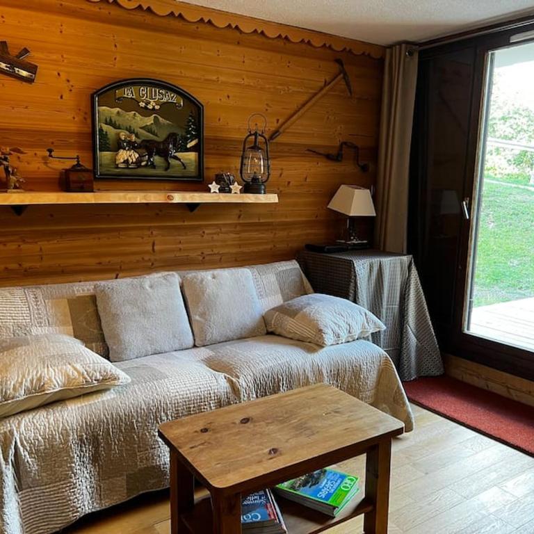 Appartement domaine la Clusaz Manigod avec terrasse sur les pistes de ski - Appartement - 6