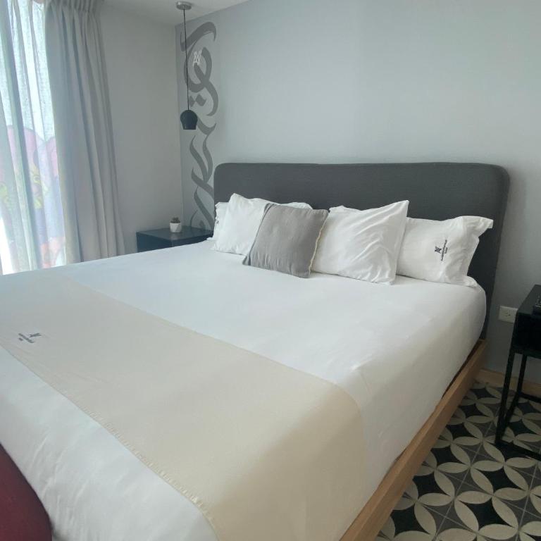 Auténtico Vertical Playa del Carmen - Superior King Room - 22