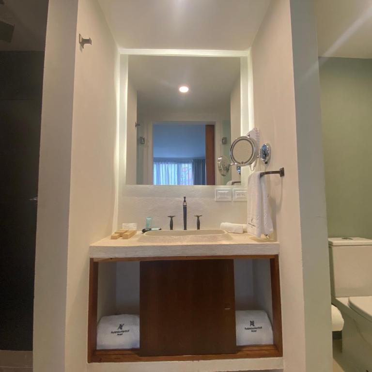 Auténtico Vertical Playa del Carmen - Superior King Room - 17