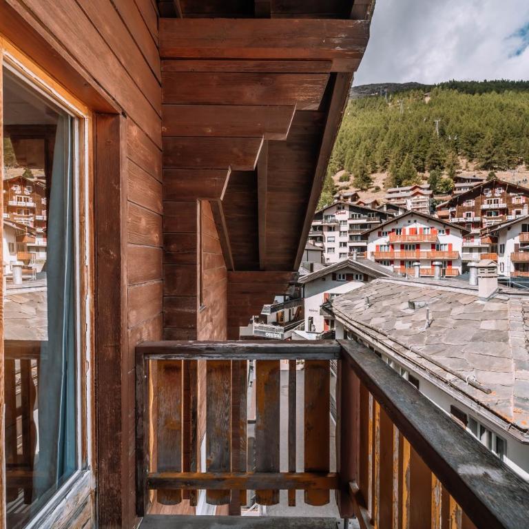 Hotel Les Amis - Familienzimmer mit Balkon - 2