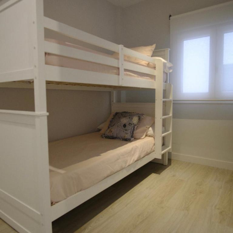 Apartamento nuevo, 3 dormitorios con terraza - Three-Bedroom Apartment - 7
