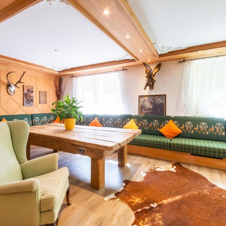 Chalet in Oberau near Ski Slopes - Apartment mit 8 Schlafzimmern - 12