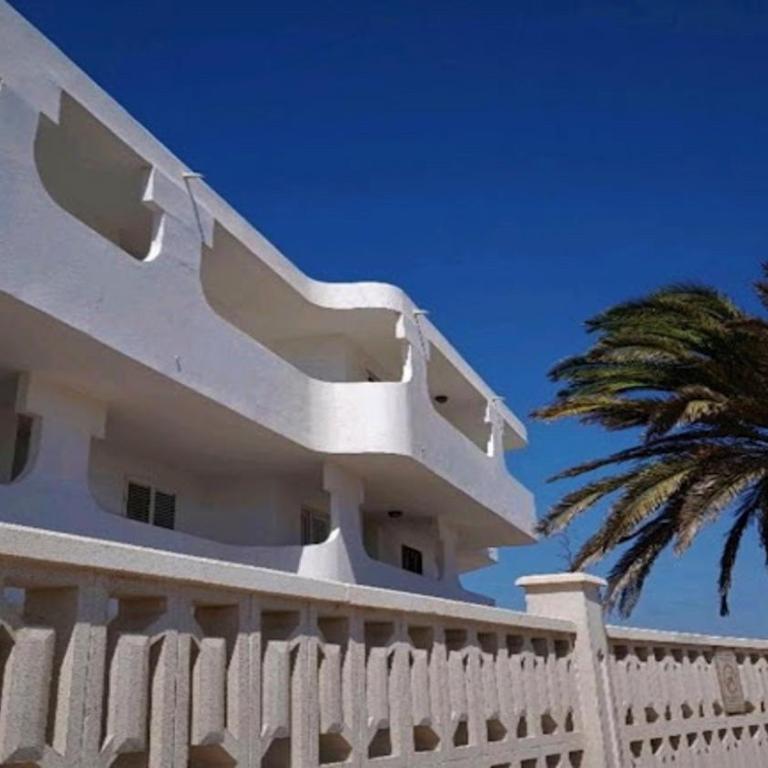 Ocean Sunrise - One-Bedroom Apartment - 10