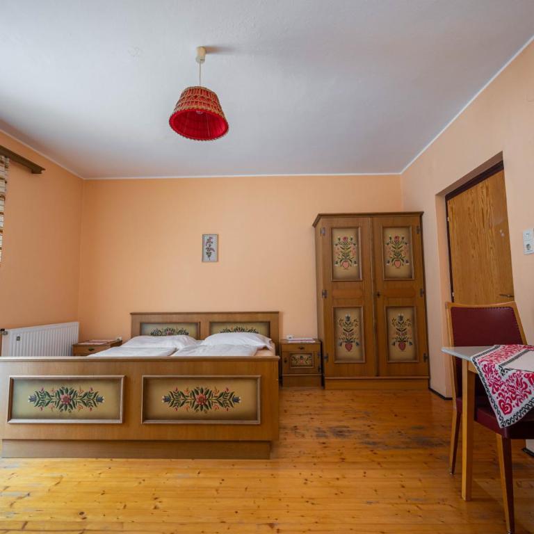 Sonnenhaus - Camera Quadrupla Economy con Bagno in Comune - 9