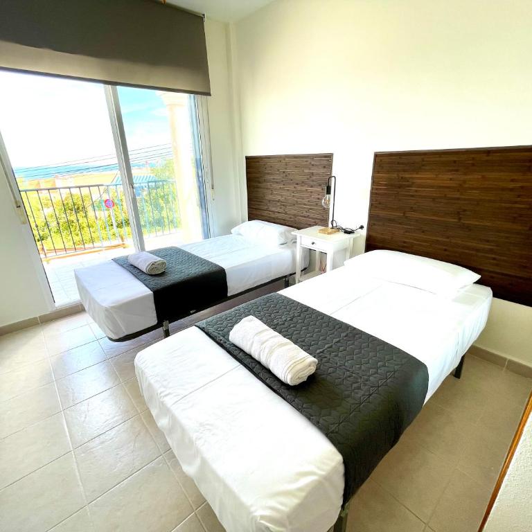 AP10 Vista Bahia 2 Piscina Jardin y Solarium - Two-Bedroom Apartment - 13