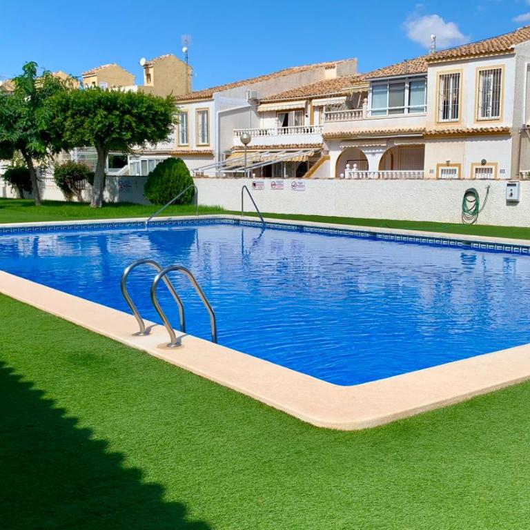 AP10 Vista Bahia 2 Piscina Jardin y Solarium - Two-Bedroom Apartment - 37