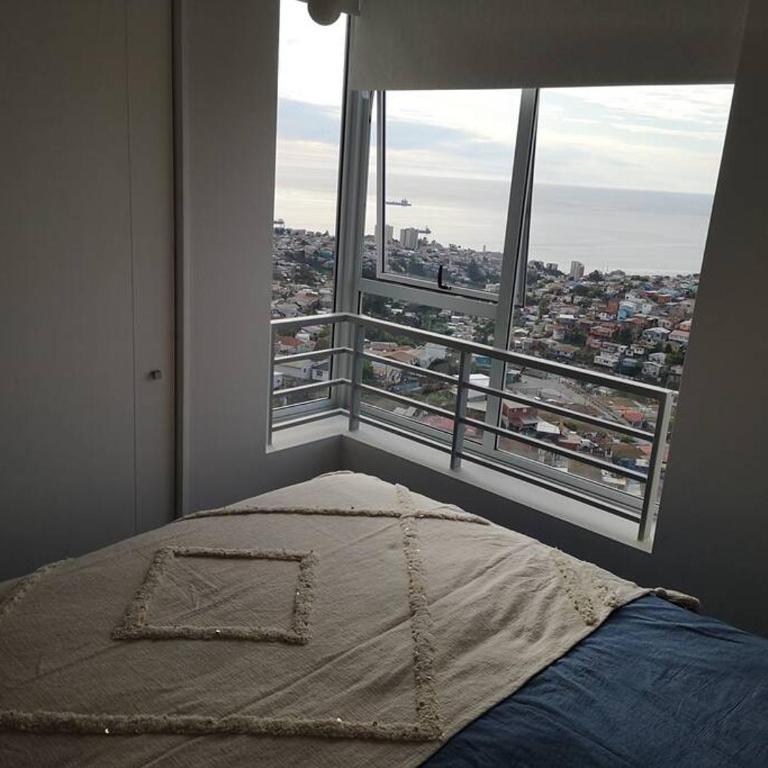 Depto Valparaíso con Vista al Mar y a la Bahía de Valparaíso - Three-Bedroom Apartment - 36