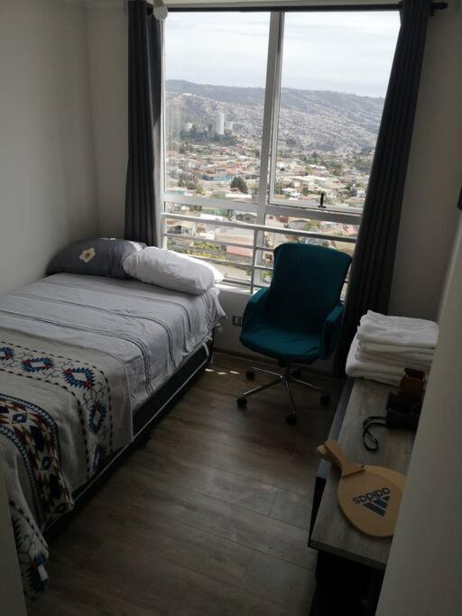 Depto Valparaíso con Vista al Mar y a la Bahía de Valparaíso - Three-Bedroom Apartment - 59