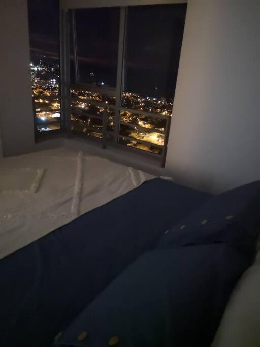 Depto Valparaíso con Vista al Mar y a la Bahía de Valparaíso - Three-Bedroom Apartment - 67