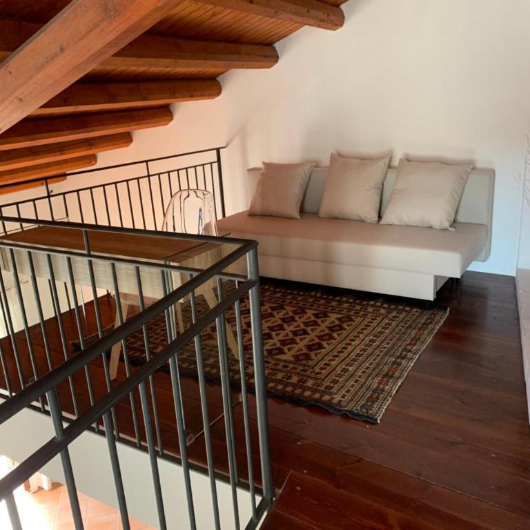 Palazzo resuttana - Appartamentino su 2 Livelli - 89