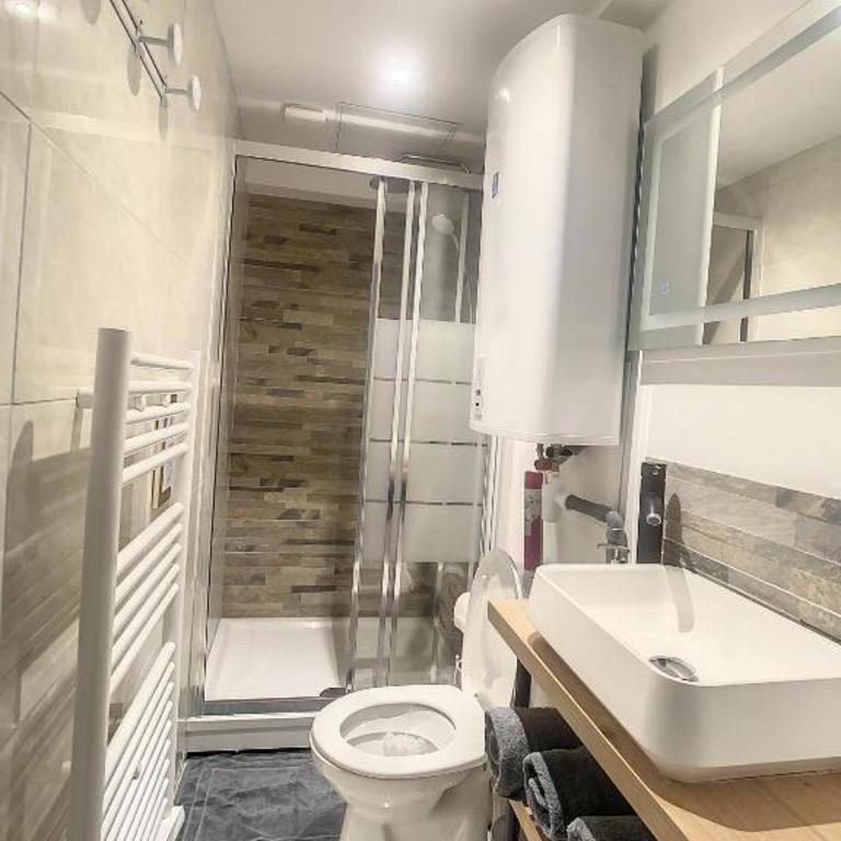 STUDIO COSY GARE AMIENS TOUT ÉQUIPÉ WIFI NETFLIX 2PERS - Apartamento de 1 dormitorio - 2