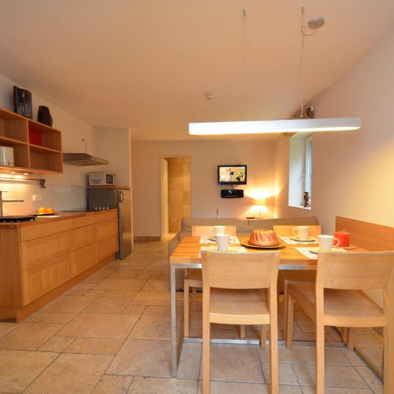 Apartmenthouse 5 Seasons - incl SUMMER CARD by All in One Apartments - Top 5 - Großes Apartment mit 1 Schlafzimmer, Balkon und Bergblick - 3
