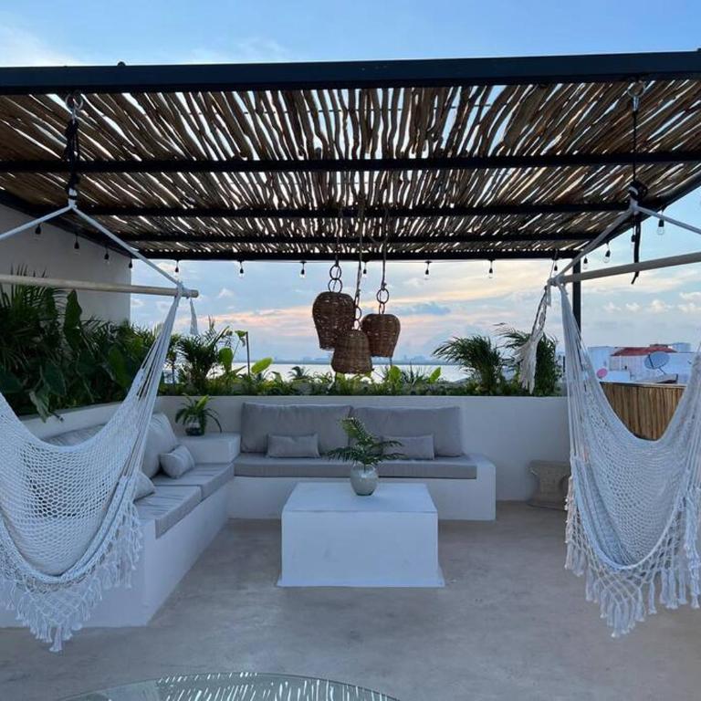 Dream penthouse with private rooftop and amazing views - Three-Bedroom Apartment - 7