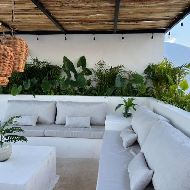 Dream penthouse with private rooftop and amazing views - Three-Bedroom Apartment - 12