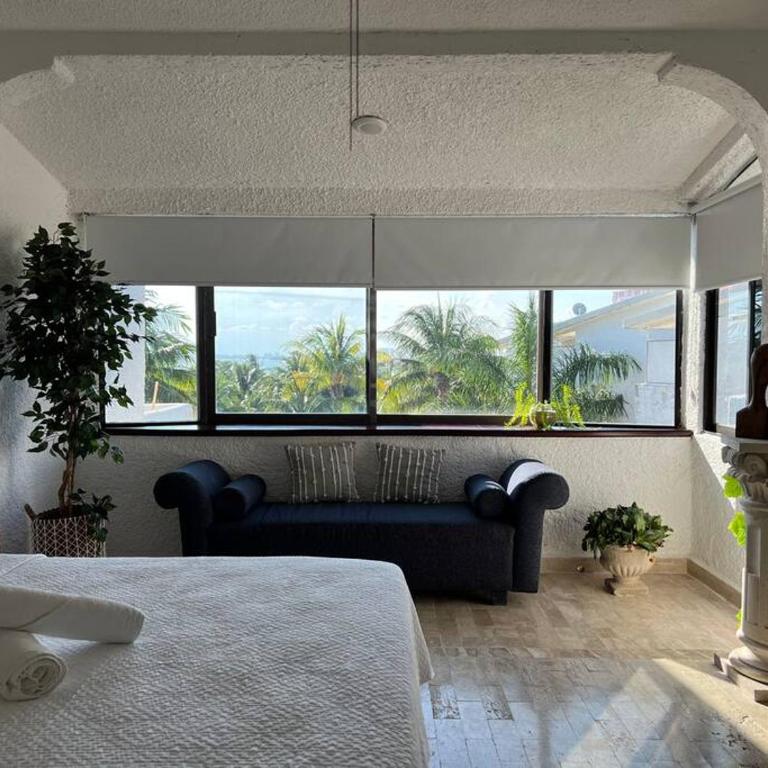 Dream penthouse with private rooftop and amazing views - Three-Bedroom Apartment - 20