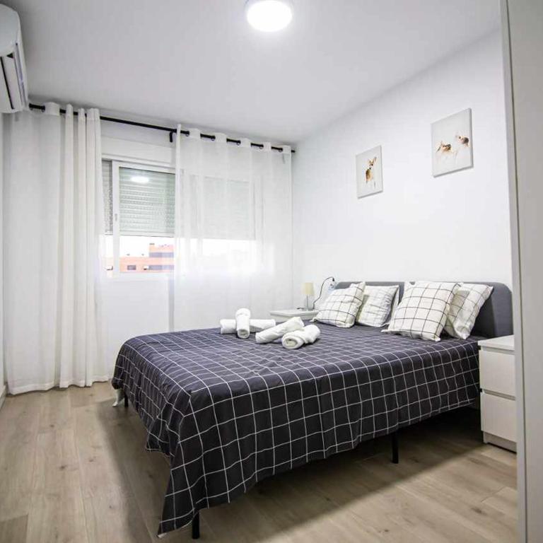 Apartamento con balcón cerca María Zambrano - Apartamento de 2 dormitorios - 11